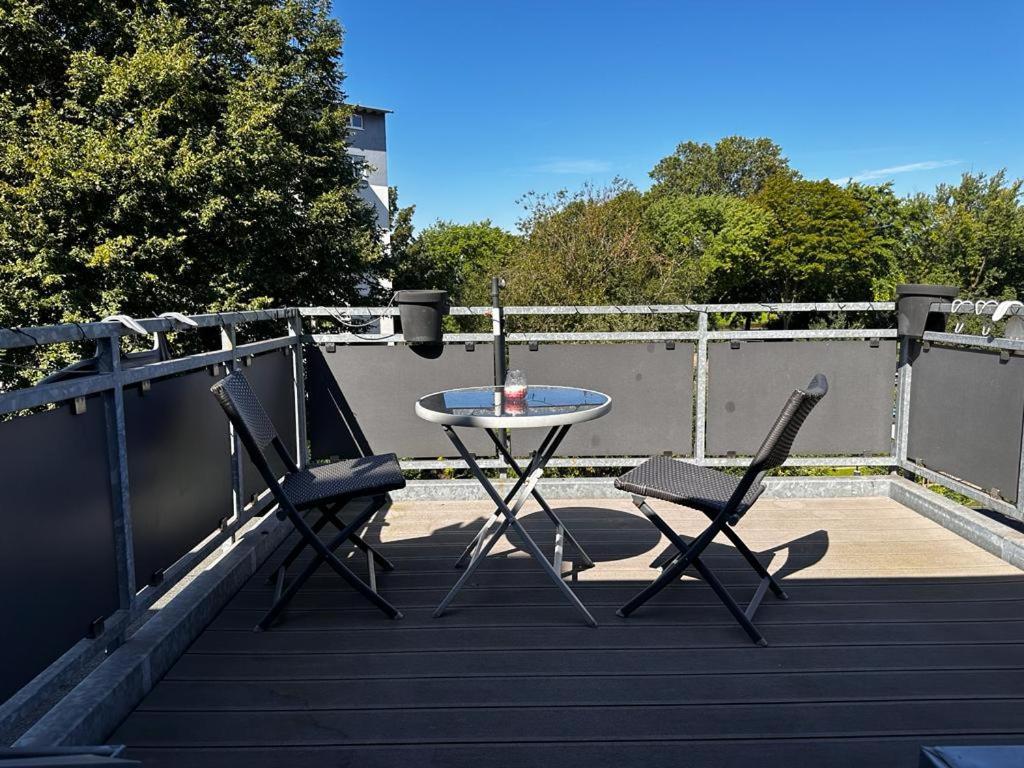 A&V Apartments Wunderschoene Rheinblick Wohnung Zum Entspannen Apt Ela ดุยส์บูร์ก ภายนอก รูปภาพ